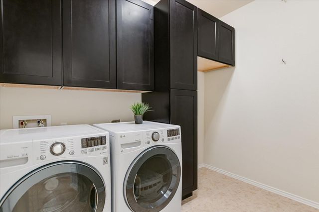 105 Thrasher CV, Leander, TX 78641