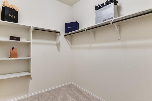 105 Thrasher CV, Leander, TX 78641