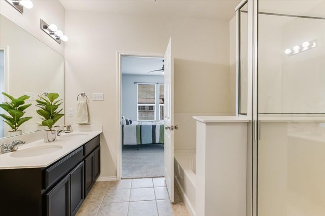 105 Thrasher CV, Leander, TX 78641