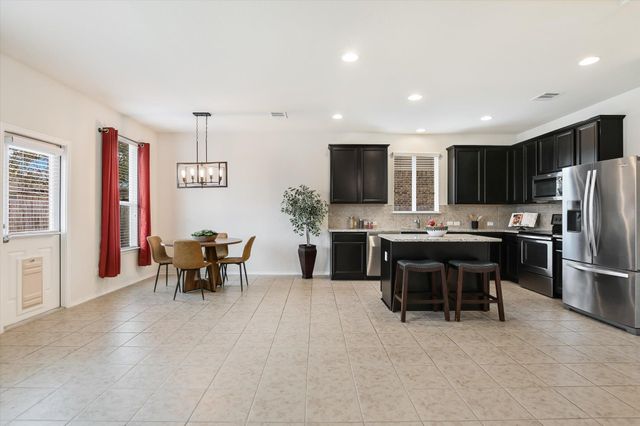 105 Thrasher CV, Leander, TX 78641