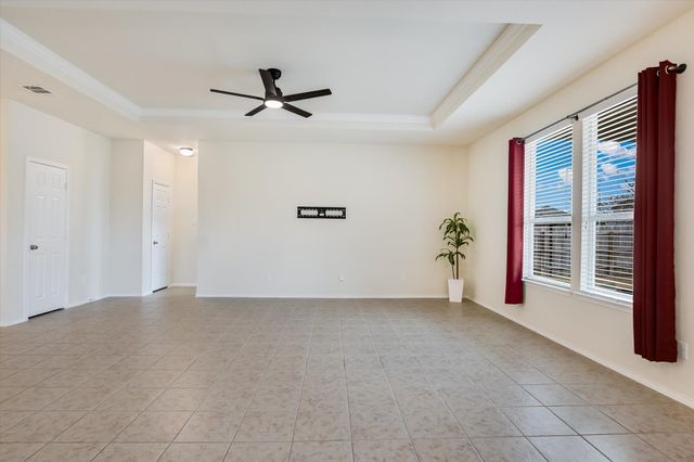 105 Thrasher CV, Leander, TX 78641