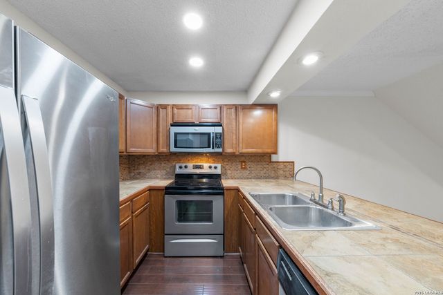 4107 Medical Dr Apt 7203, San Antonio, TX 78229