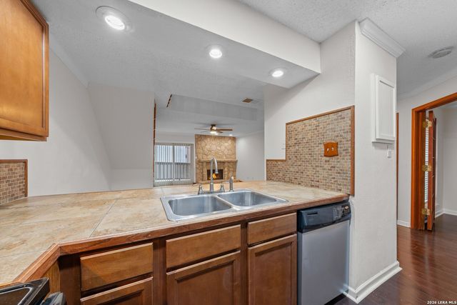 4107 Medical Dr Apt 7203, San Antonio, TX 78229