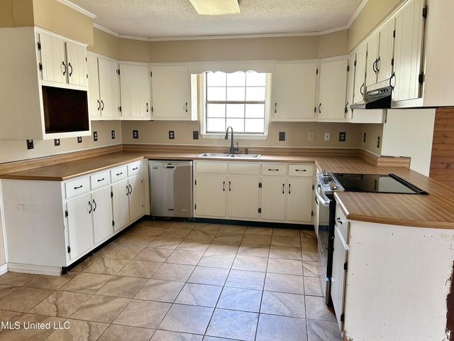 5909 Waltman Road, Vancleave, MS 39565