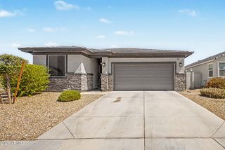 17896 W DALEY Lane, Surprise, AZ 85387