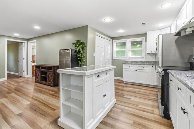 1191 Rush Branch Road, Somerset, KY 42501
