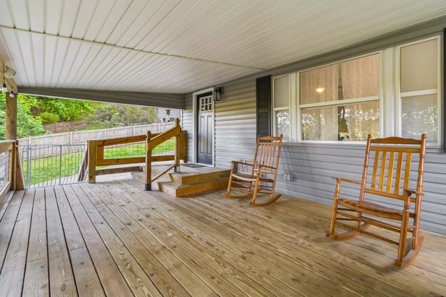 1191 Rush Branch Road, Somerset, KY 42501