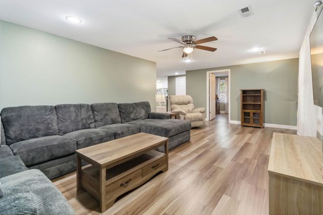 1191 Rush Branch Road, Somerset, KY 42501