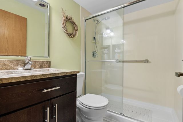 8058 Autobahn Drive S 102, Palos Park, IL 60464