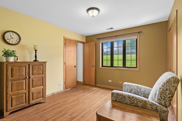 8058 Autobahn Drive S 102, Palos Park, IL 60464
