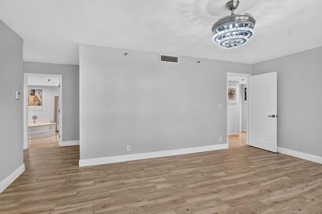 7225 Promenade Drive 102, Boca Raton, FL 33433