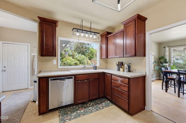 2657 Old Stage Road, Central Point, OR 97502