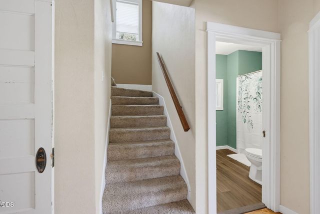 2657 Old Stage Road, Central Point, OR 97502