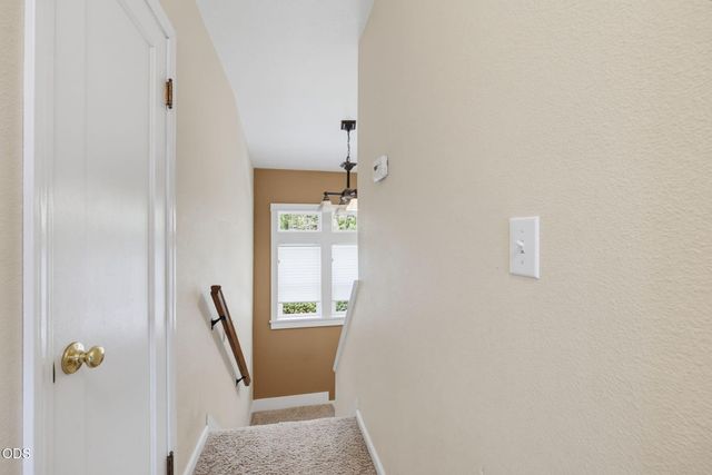 2657 Old Stage Road, Central Point, OR 97502