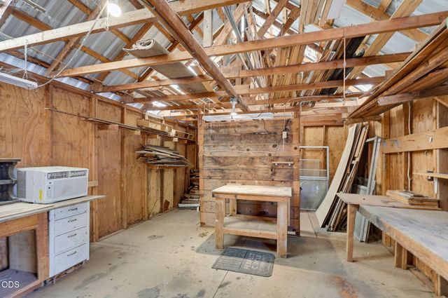 2657 Old Stage Road, Central Point, OR 97502
