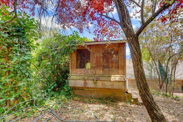 2657 Old Stage Road, Central Point, OR 97502