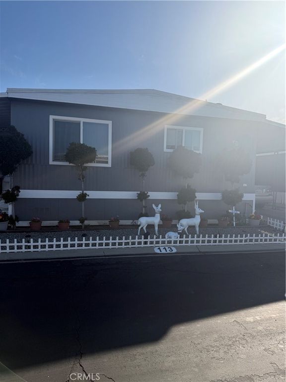 9391 California Ave 113, Riverside, CA 92503