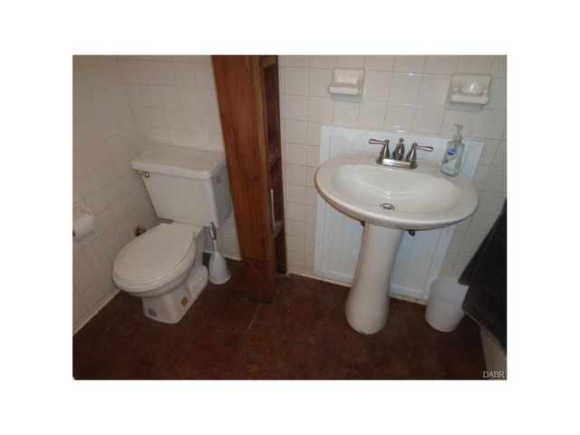 1851 Beaverton Drive, Kettering, OH 45429