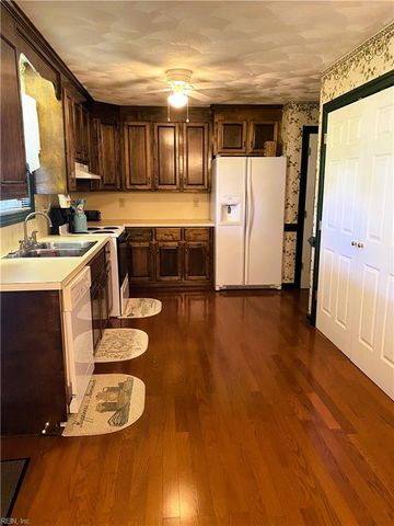 2016 Kilby LN, Suffolk, VA 23434