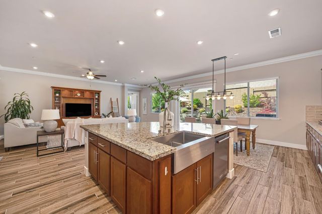 5715 Bolwarra Ct, Fair Oaks, CA 95628