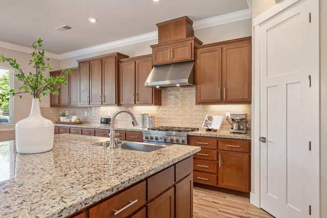 5715 Bolwarra Ct, Fair Oaks, CA 95628