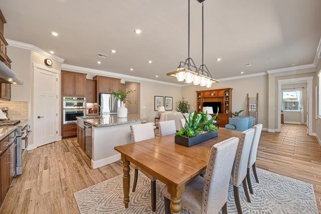 5715 Bolwarra Ct, Fair Oaks, CA 95628