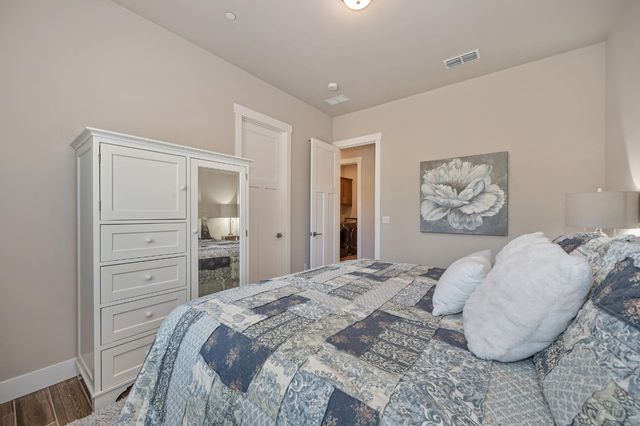 5715 Bolwarra Ct, Fair Oaks, CA 95628