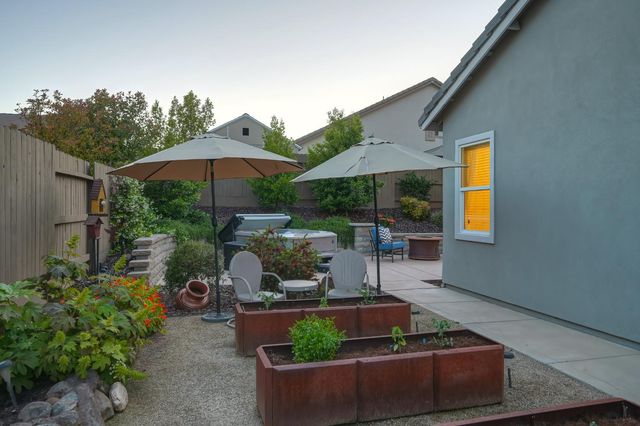 5715 Bolwarra Ct, Fair Oaks, CA 95628