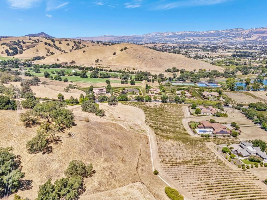Image 18 of property listing at 1322 Lions Peak Lane, San Martin, CA 95046