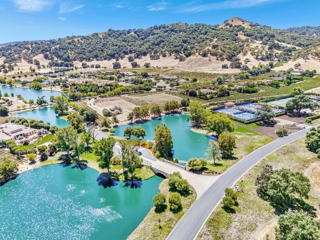 Image 19 of property listing at 1322 Lions Peak Lane, San Martin, CA 95046