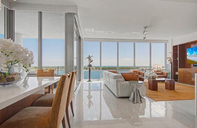 3 Water Club Way 1201, North Palm Beach, FL 33408