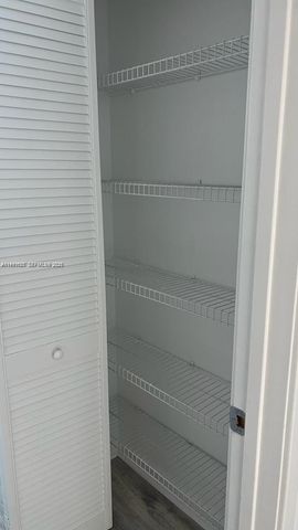 335 S BISCAYNE BL UPH-00, Miami, FL 33131