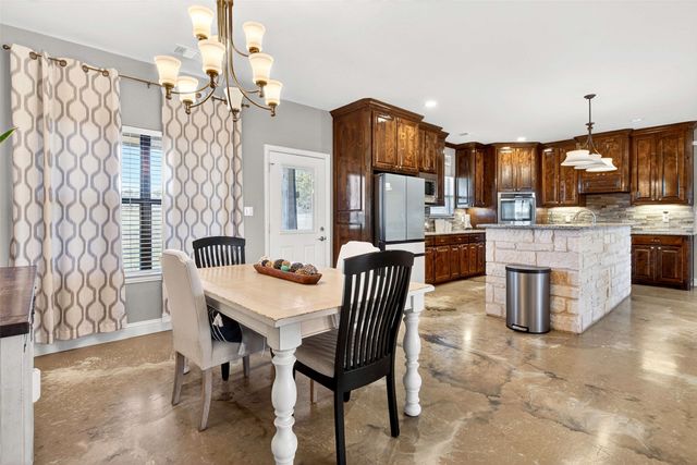 1081 County Road 3591, Paradise, TX 76073