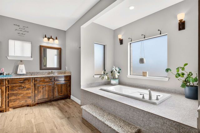 1081 County Road 3591, Paradise, TX 76073