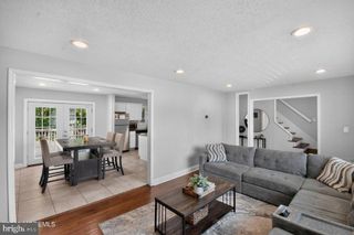 555 BROOKSIDE DR, Toms River, NJ 08753