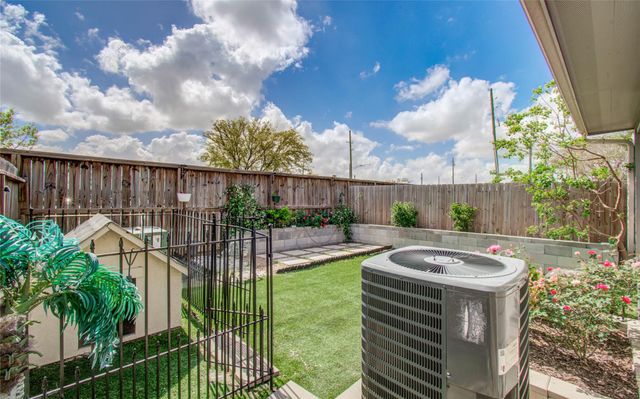 15022 Eagle Feather Court, Houston, TX 77090