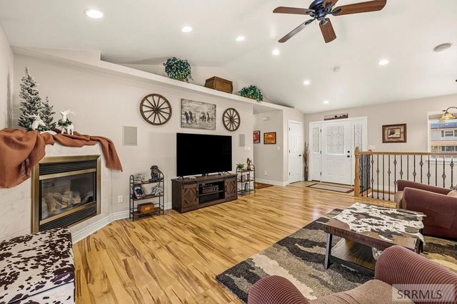 21 N 460 W, Blackfoot, ID 83221