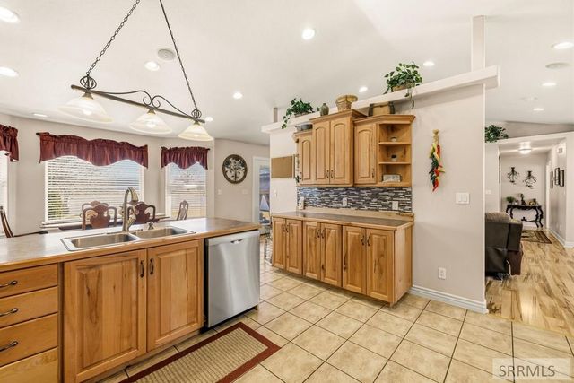 21 N 460 W, Blackfoot, ID 83221