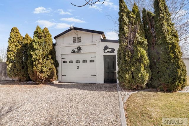 21 N 460 W, Blackfoot, ID 83221