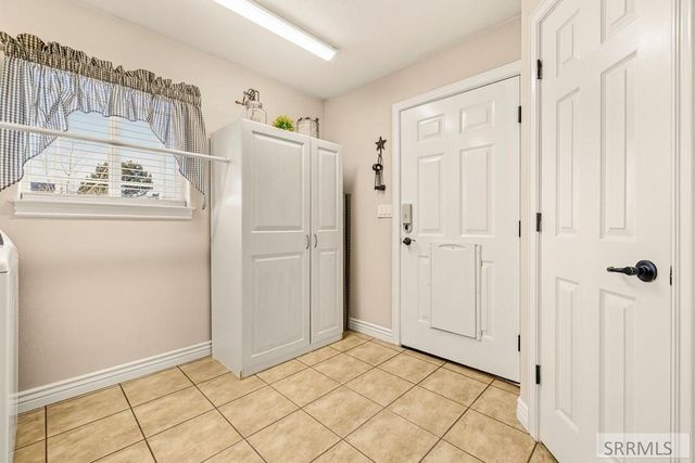 21 N 460 W, Blackfoot, ID 83221