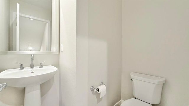 4841 Canyon Vw, San Diego, CA 92117