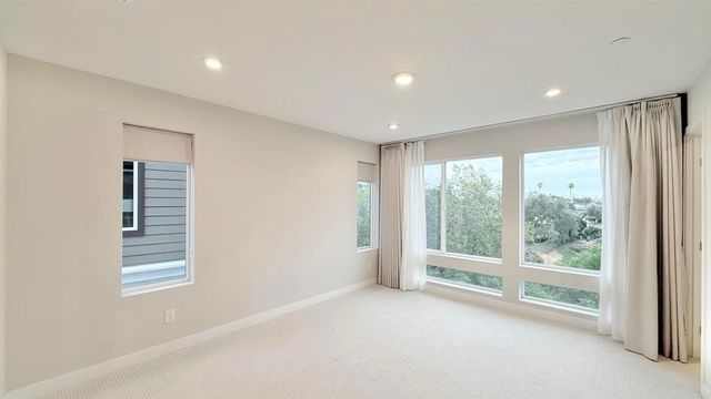 4841 Canyon Vw, San Diego, CA 92117