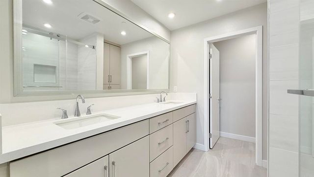 4841 Canyon Vw, San Diego, CA 92117