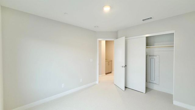 4841 Canyon Vw, San Diego, CA 92117