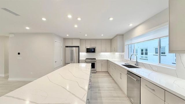 4841 Canyon Vw, San Diego, CA 92117