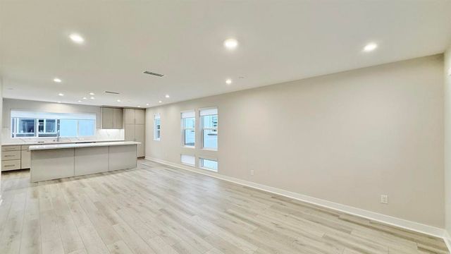 4841 Canyon Vw, San Diego, CA 92117