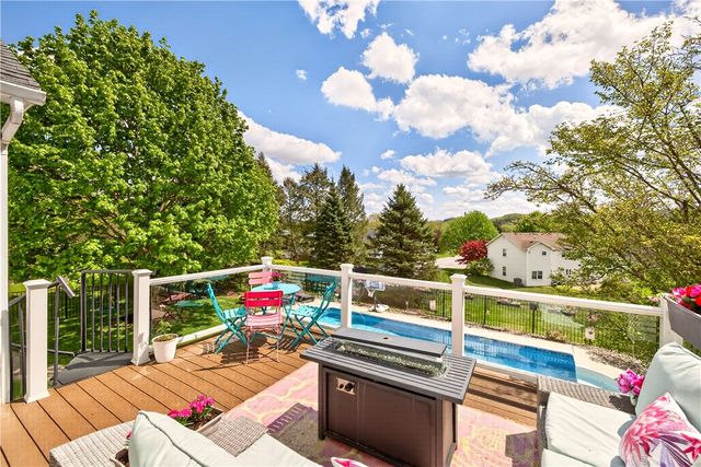 109 Broadmoor Trail, Perinton, NY 14450