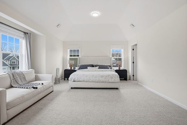 6 Sycamore Way, Medway, MA 02053