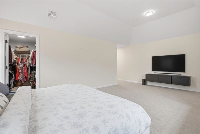 6 Sycamore Way, Medway, MA 02053