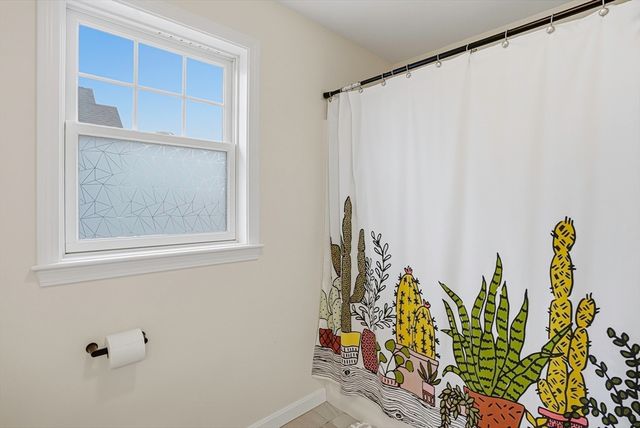 6 Sycamore Way, Medway, MA 02053